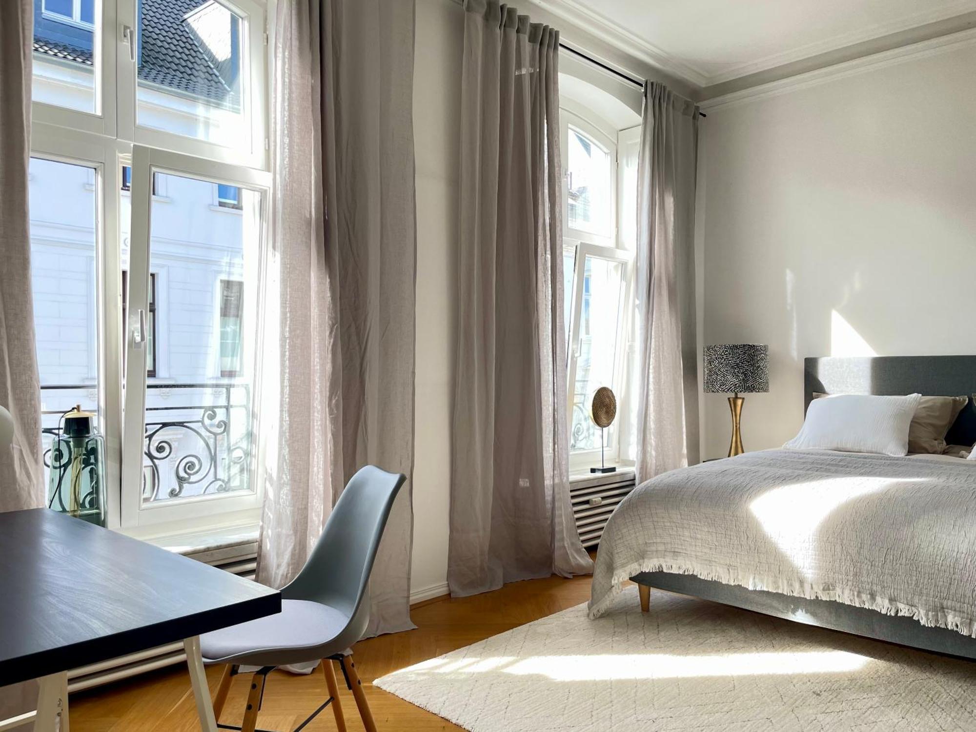 Helle Altbauwohnung Mit Balkon Im Briller Viertel Wuppertal Exterior foto